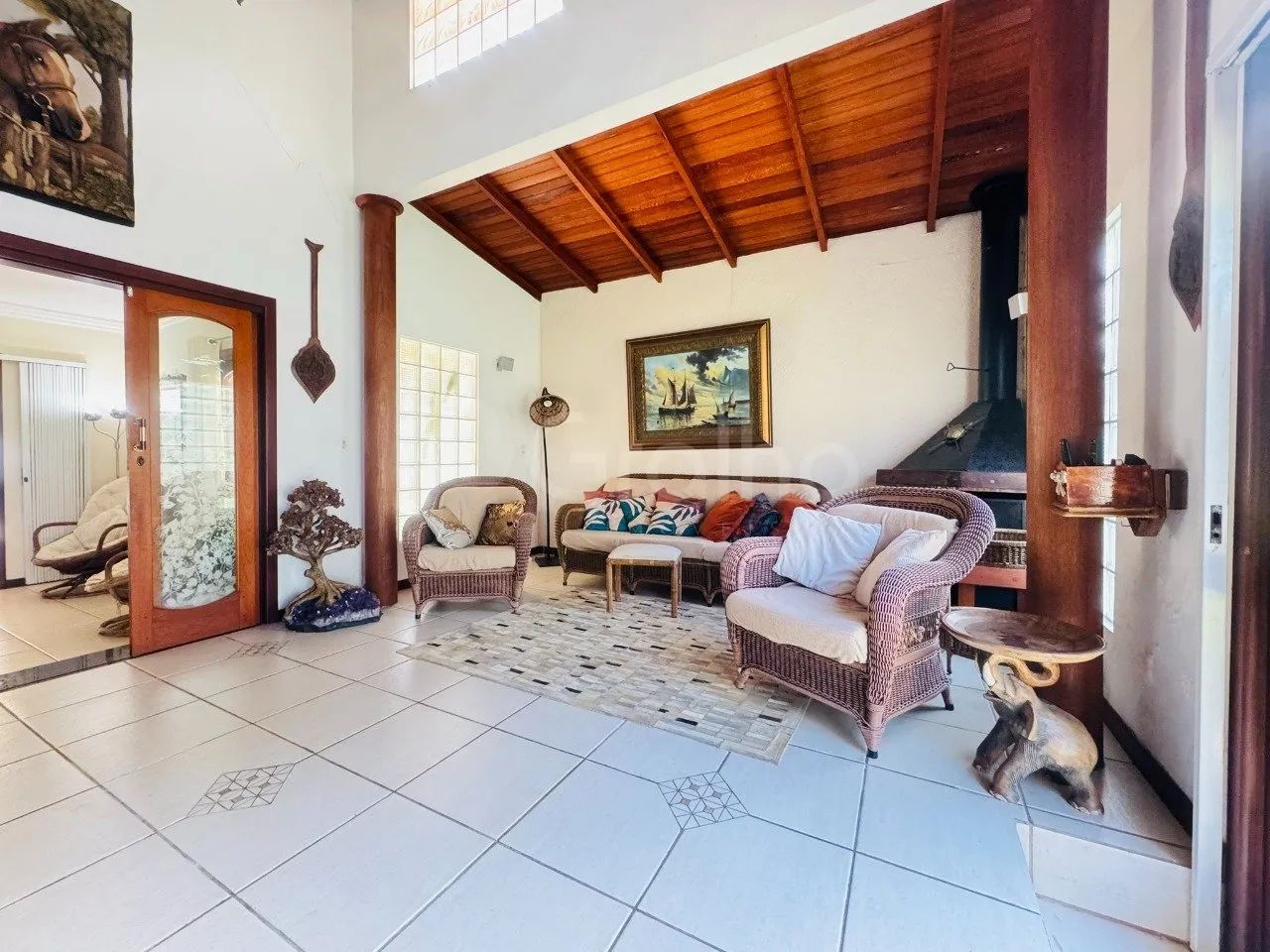 Casa com 5 dormitorios a 150m da praia da Daniela - Florianópolis - Foto 3