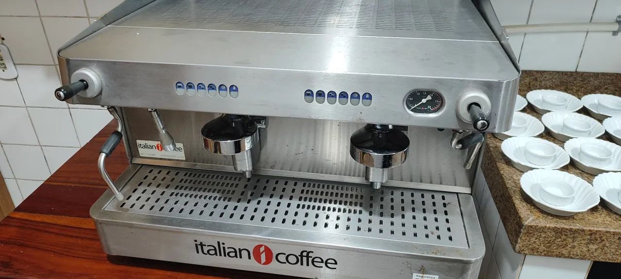 Vende-se Máquina de Café profissional Italian coffee  - Foto 3