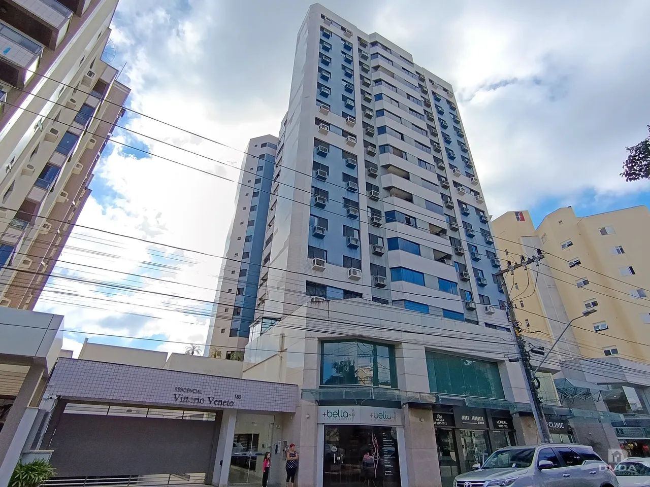 APARTAMENTO À VENDA
