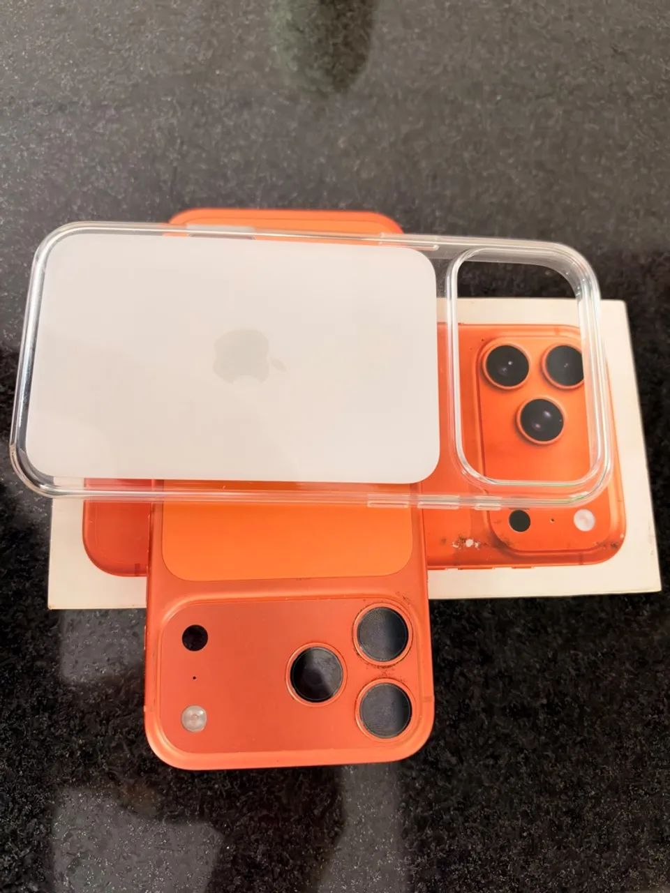 iPhone 17 Pro Max 256GB - Laranja - Foto 2