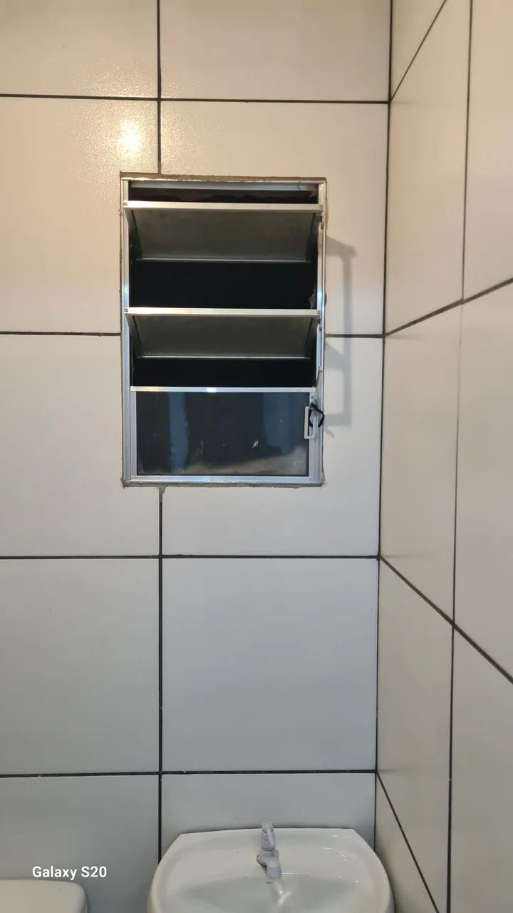 Vendo três casas e um salão  - Foto 4