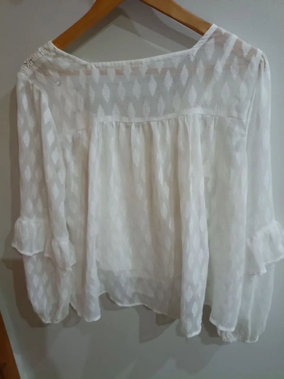 Combo 3 blusinhas estilo bata tam P pouco uso - Foto 3