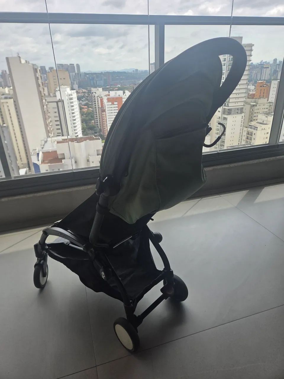 Carrinho yoyo stokke capa verde + capa preta brinde - Foto 5