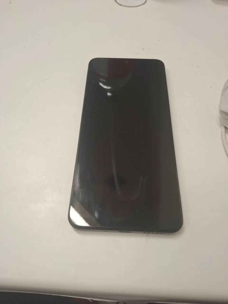 Redmi 14C acompanha carregador