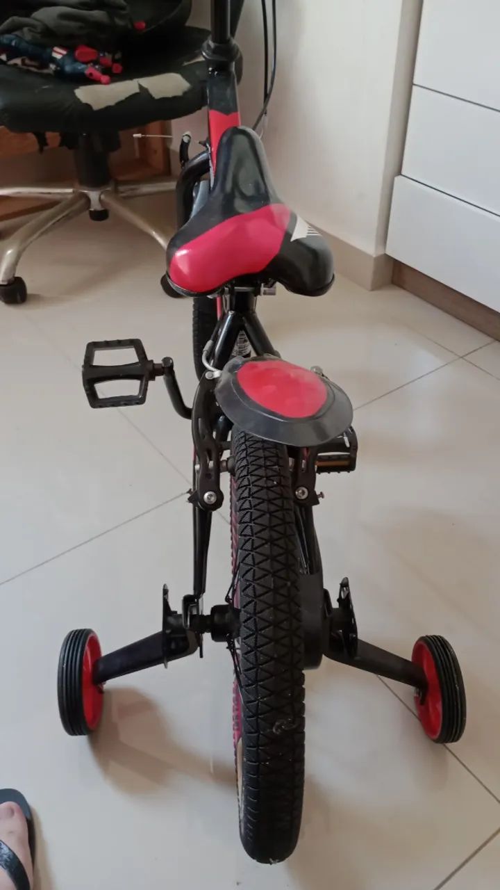 Bicicleta infantil aro 16 - Foto 4