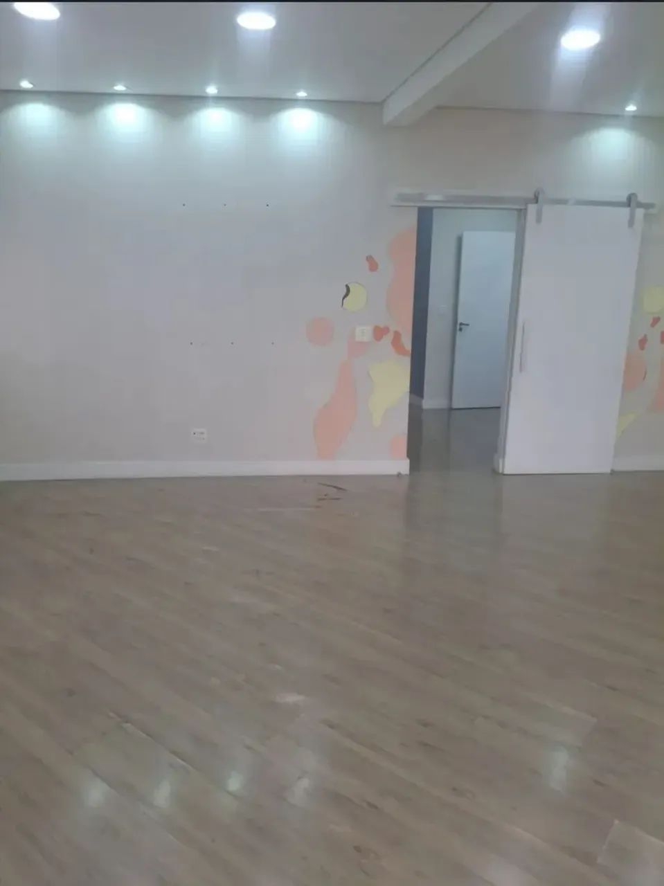 Salão comercial 150m²  com 2 vagas bem localizado na Vila Mariana - Foto 5