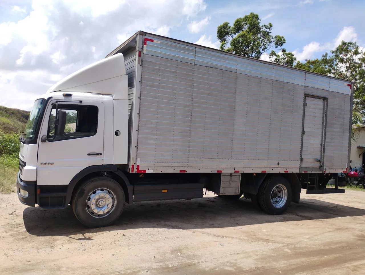 MB atego 1418
