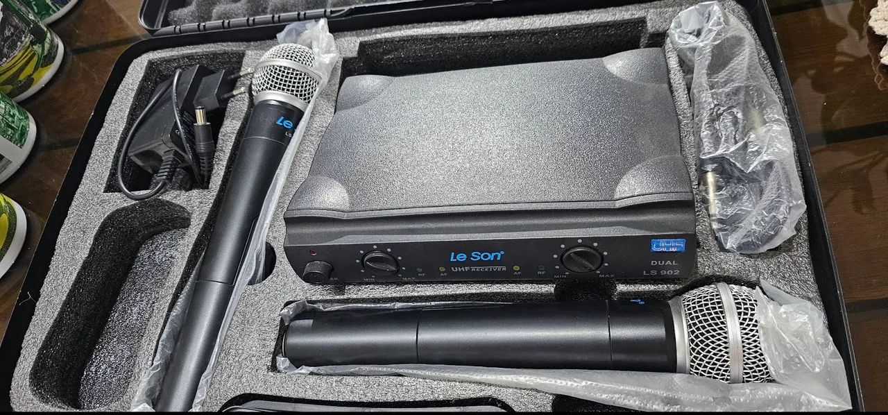 Microfone duplo sem fio profissional LS 902 Leson
