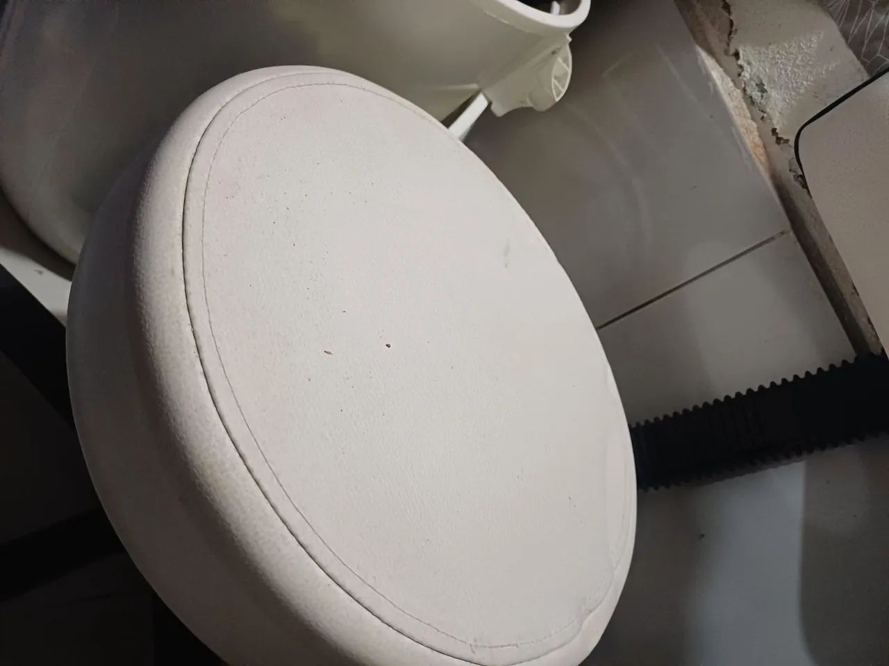 Mocho estética branco