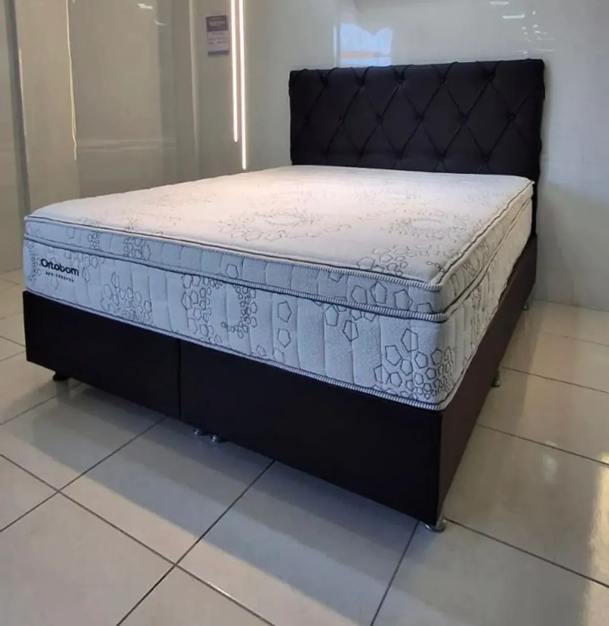 Cama Box Casal New Freedom Ortobom - Molas Ensacadas e Ortopillow