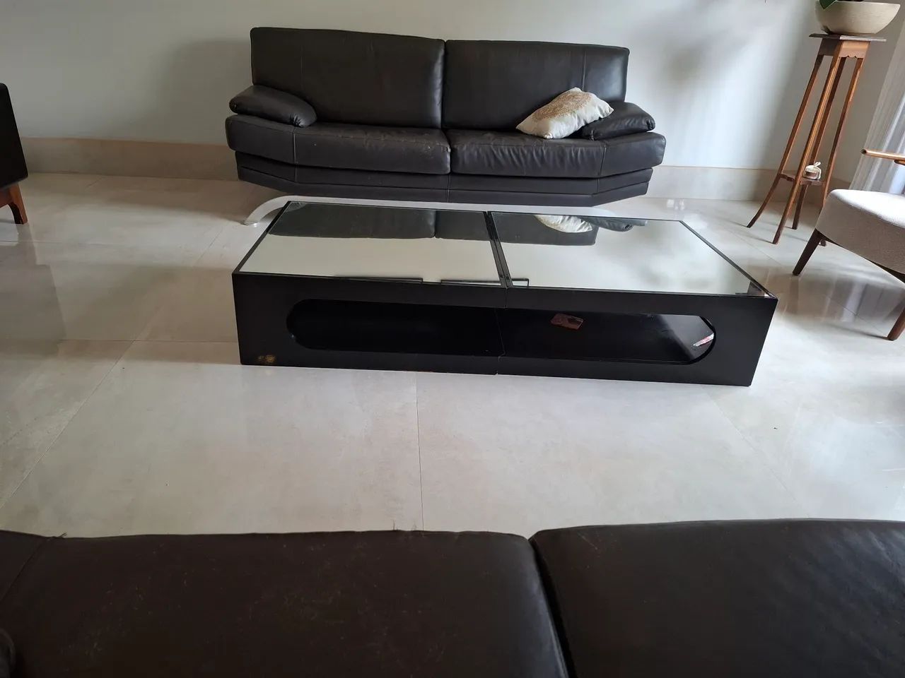 Vendo mesas de centro e de canto conjunto. 