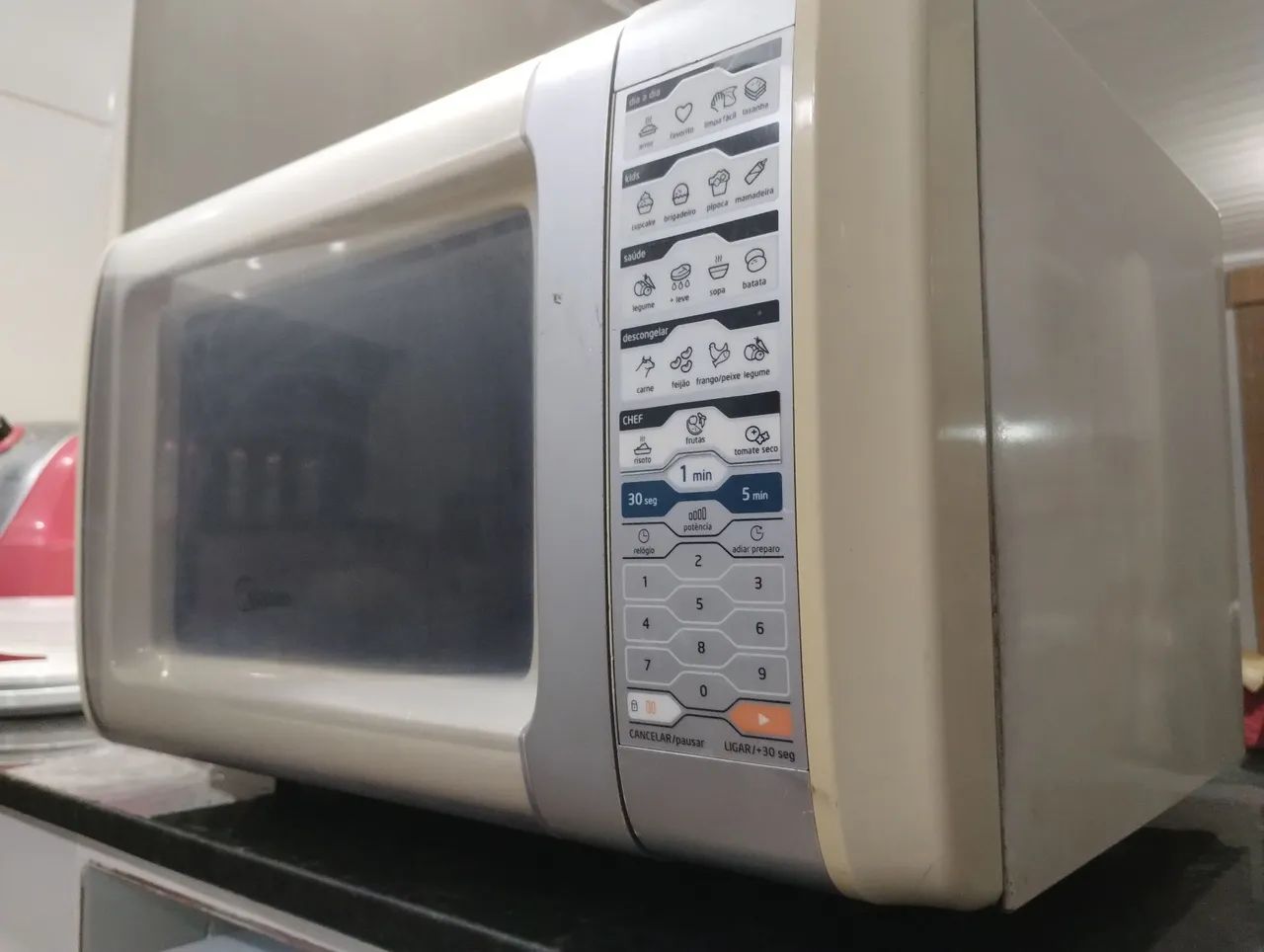 Microondas Midea 31 litros. - Foto 4