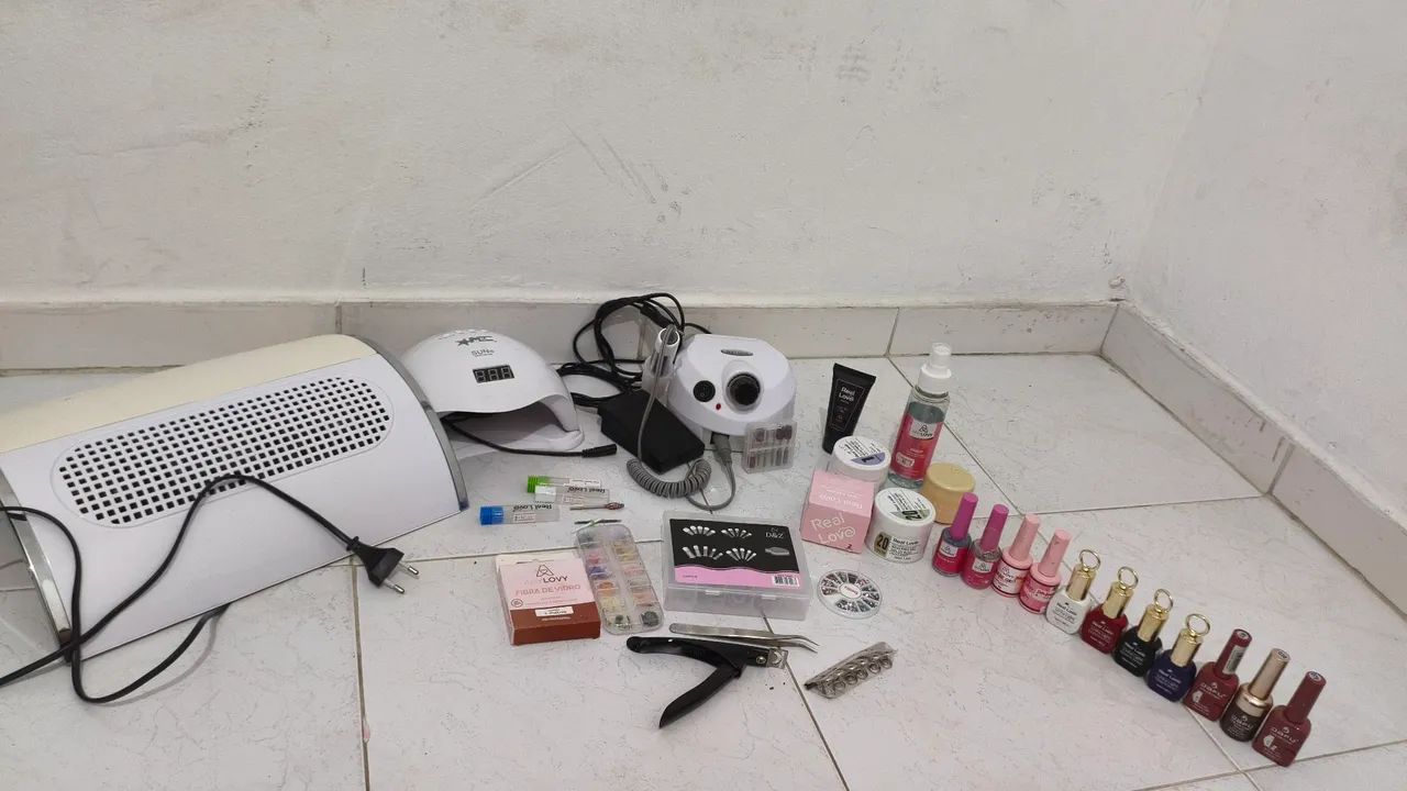 Vendo produtos de unhas 