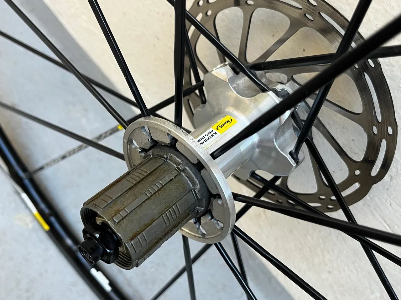Roda MAVIC KSYRIUM PRO DISC - Foto 5