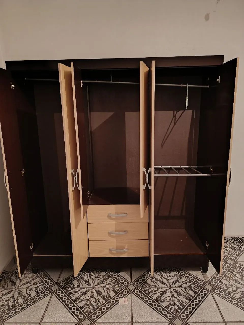 Vendo guarda roupa semi novo - Foto 2
