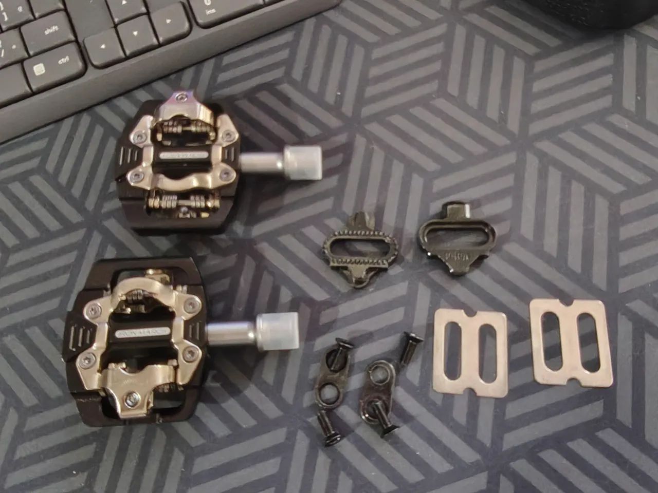 Pedal Iron March de Clip  - Foto 3