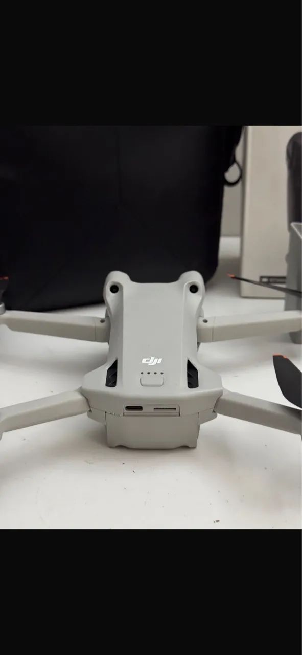 Drone DJI Mini 3 Pro Fly more combo (2 baterias) Controle com tela! - Foto 3