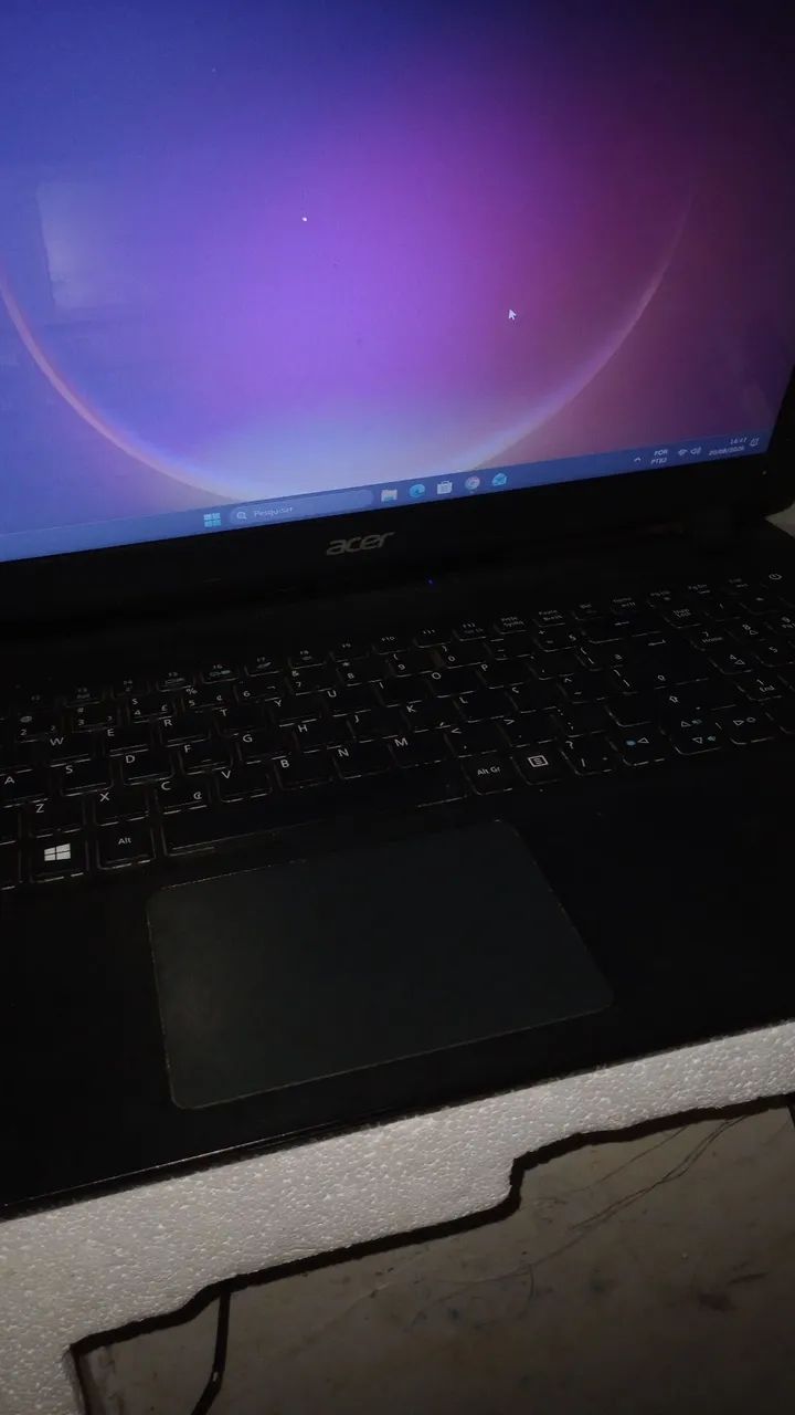 Notebook acer aspire ES1-572  - Foto 2