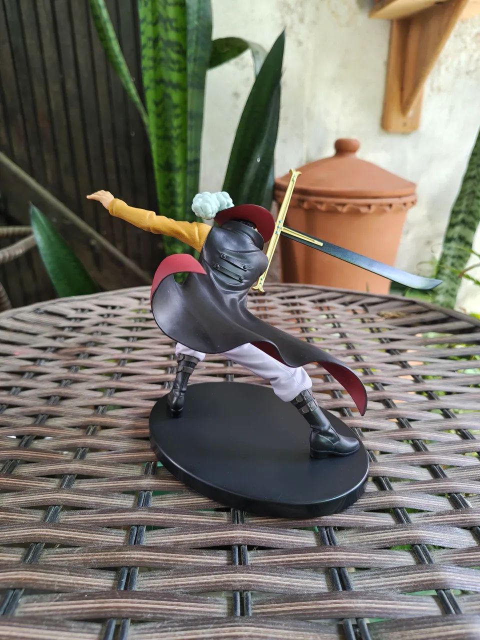 Dracule Mihawk One Piece Action Figure Original e Novo - Foto 5