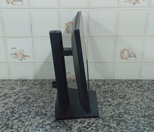 Monitor Dell - HDMI e Display Port - Base Giratório - Foto 4