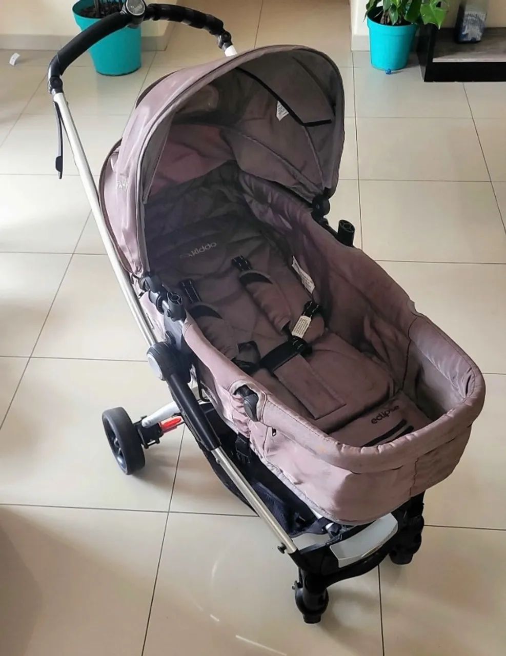 Carrinho de bebê+ bebê conforto  - Foto 2