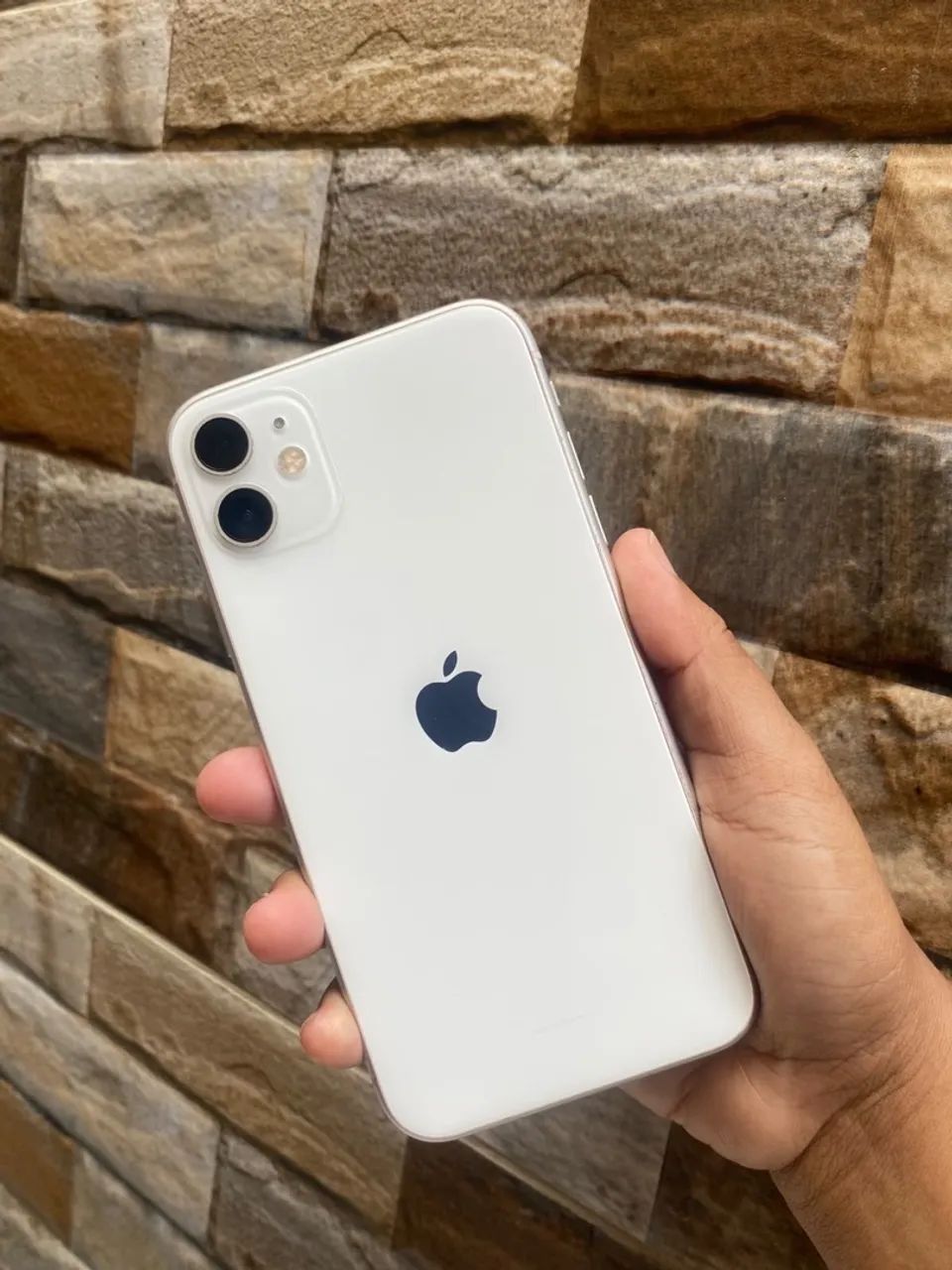 iPhone 11 64GB Branco - Funcionando Perfeitamente - Bateria 82%
