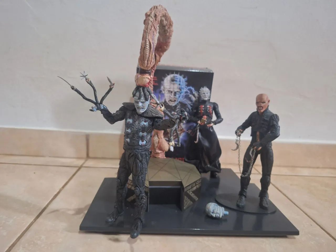 Lote hellraiser neca- Dr charnad  - Foto 2