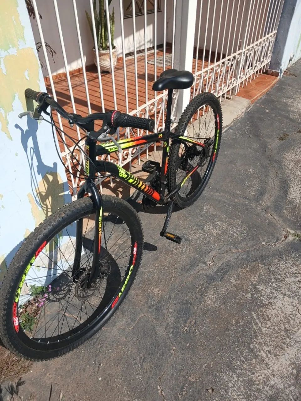 Bicicleta aro 29 com 21v e freio a disco - Foto 2