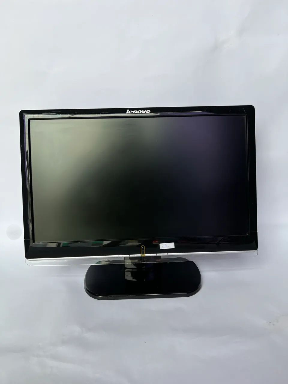 Lote 10 monitor Lenovo 19 polegadas VGA