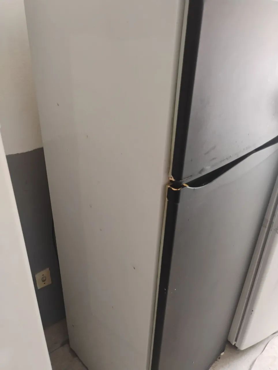 Geladeira Esmaltec  - Foto 3