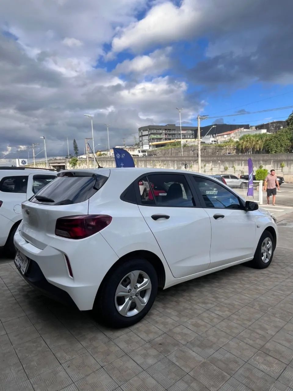Chevrolet Onix Hatch 1.0 12V Flex Mec. 4P 2024 - Foto 11