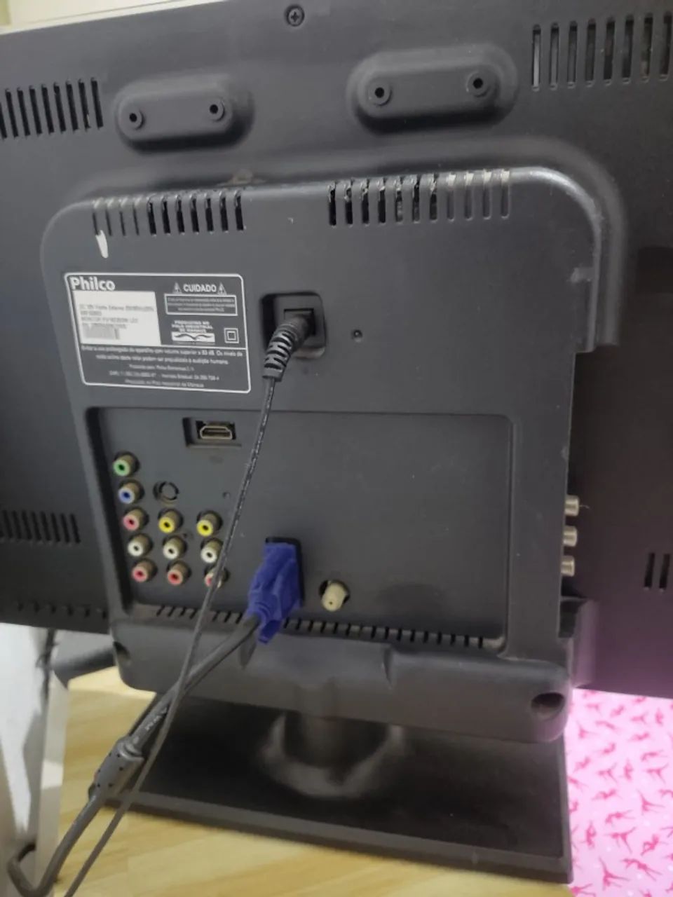Monitor / TV LED 19" HD Philco  - Foto 2