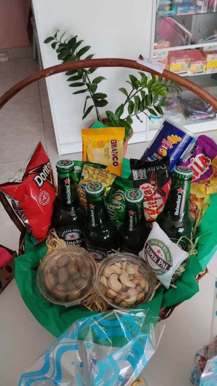 Cestas de café da manhã,vinho e chocolate  - Foto 2