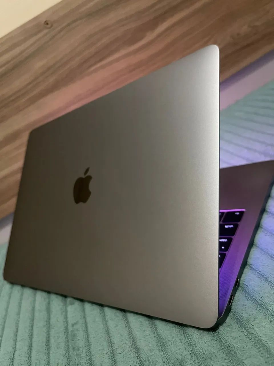 Vendo MacBook Pro 256 GB versão 17 ,usado poucas vezes  - Foto 4