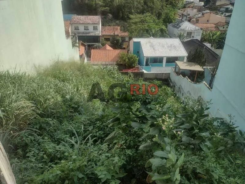 TERRENO EM DECLIVE À VENDA COM 253 M² EM VILA VALQUEIRE - Foto 3