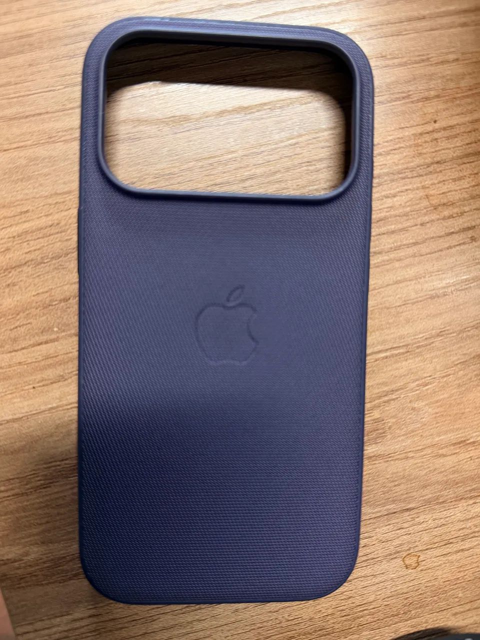 Capa techwoven Apple  original para iPhone 17 pro na cor roxo. - Foto 5