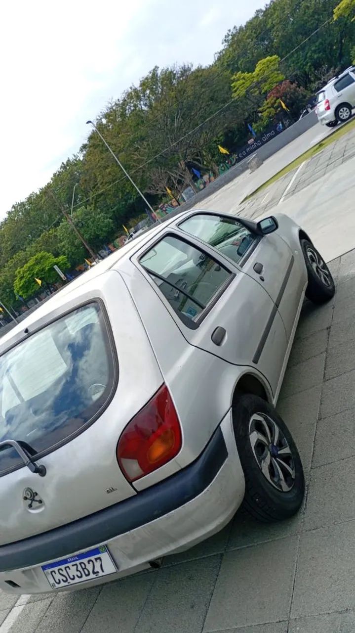 Ford Fiesta GL 1.0 3P 2000