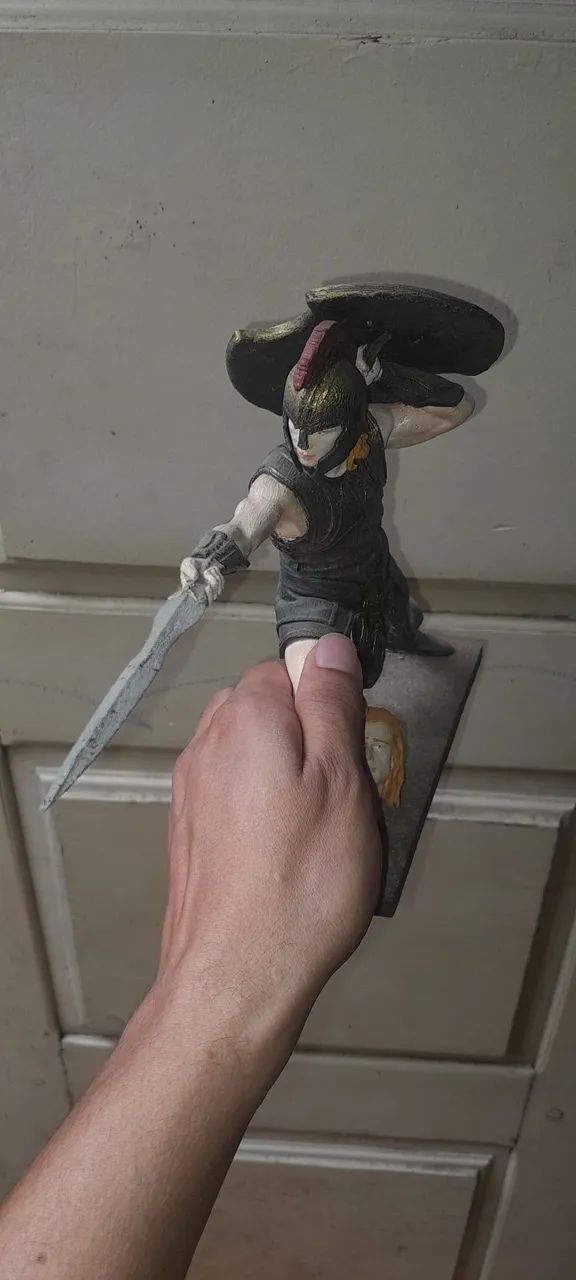 VENDO KRATOS E ARQUILES EM 3D - Foto 5