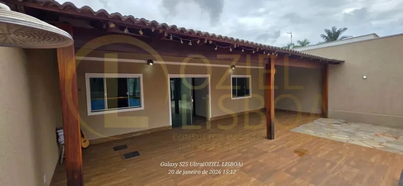 CASA NA LAJE 03 QUARTOS PISCINA CHURRASQUEIRA LOTE DE 400m² CONDOMÍNIO FECHADO RUA 03 VICE