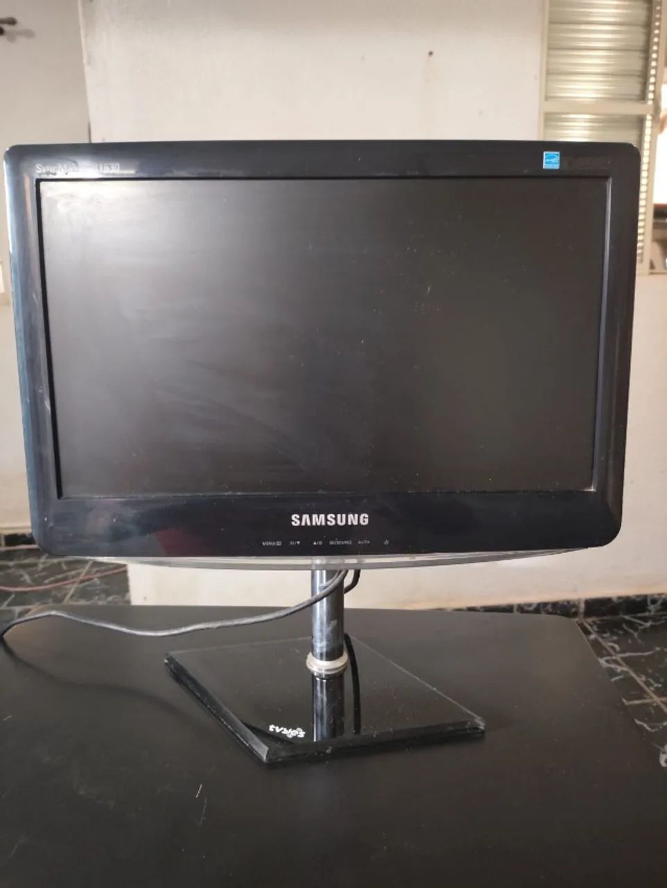 Monitor Samsung com suporte