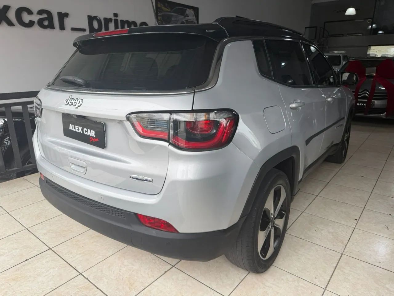 Jeep Compass Longitude 2.0 4X2 Flex 16V Aut. 2018 - Foto 2