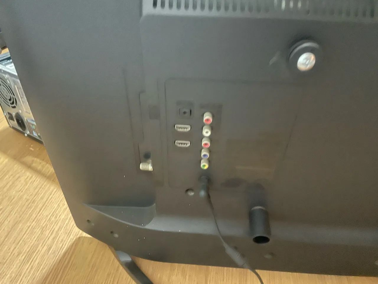 Tv para retirada de peças - Foto 3