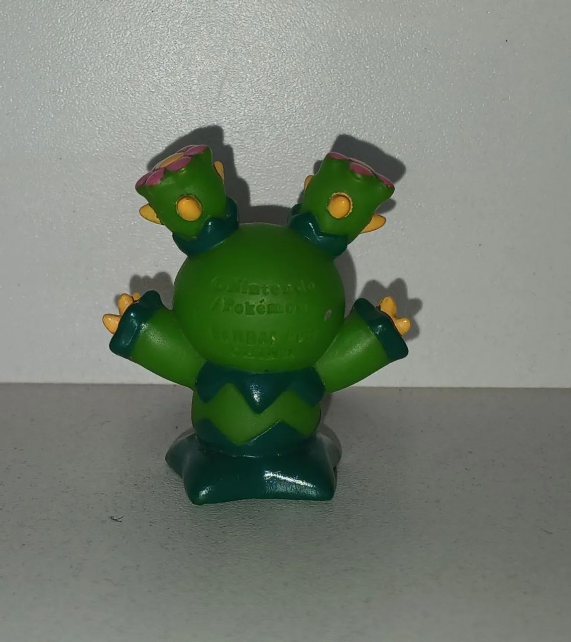 BONECO MINIATURA POKEMON DEDOCHE MARACTUS CACTO - Foto 2