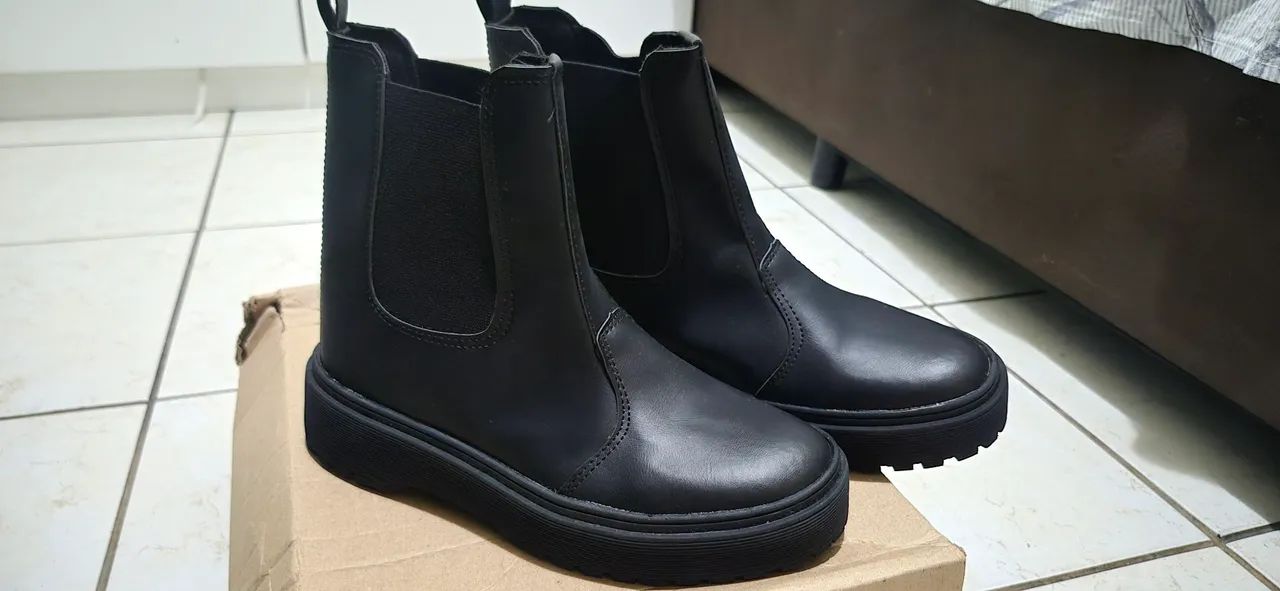 Bota Preta Tam.37