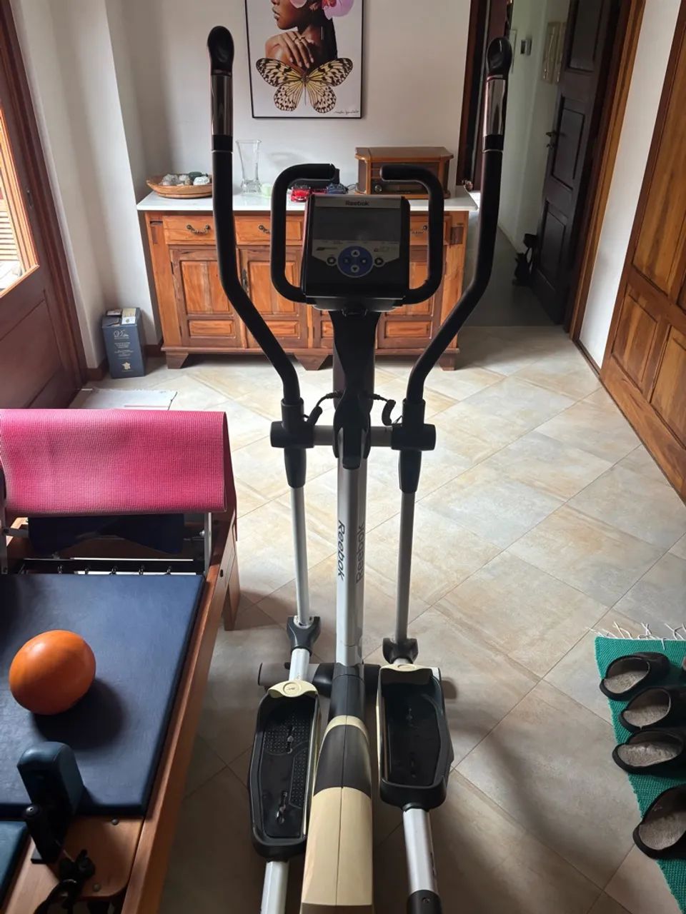 Elíptico Reebok C5.7e - Excelente equipamento - Funcionando - Foto 3