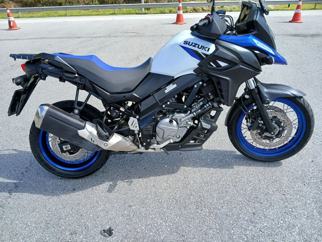Suzuki Vstrom 650 2025 - Foto 2