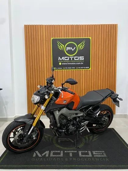 YAMAHA MT-09 2014/2015 - Foto 4