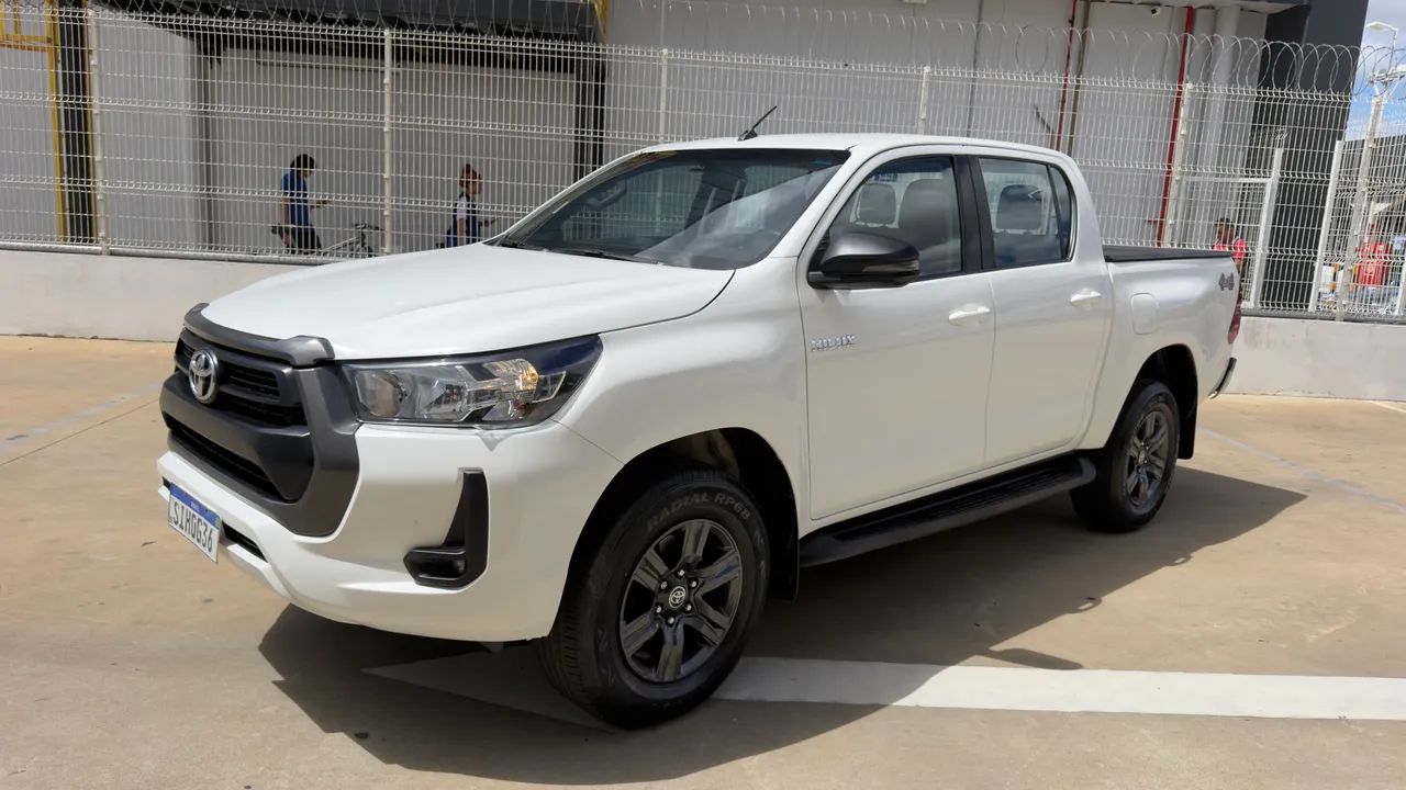 Toyota Hilux Hilux CD SR 4x4 2.8 TDI Diesel Aut. 2024