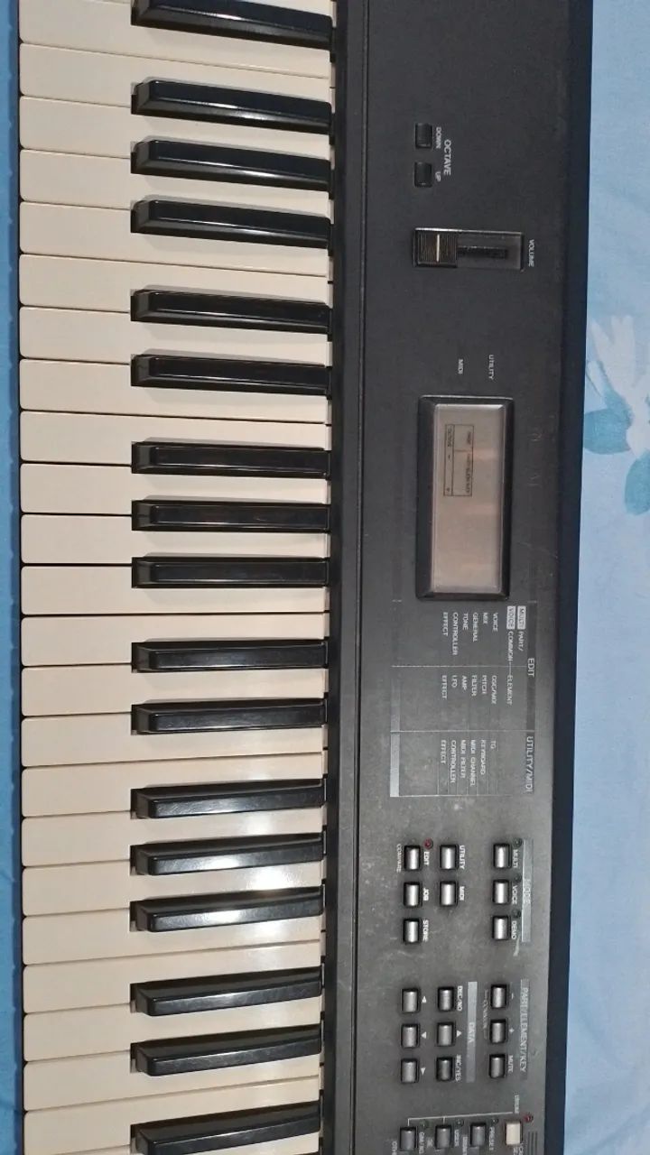 TECLADO YAMAHA S03  - Foto 3
