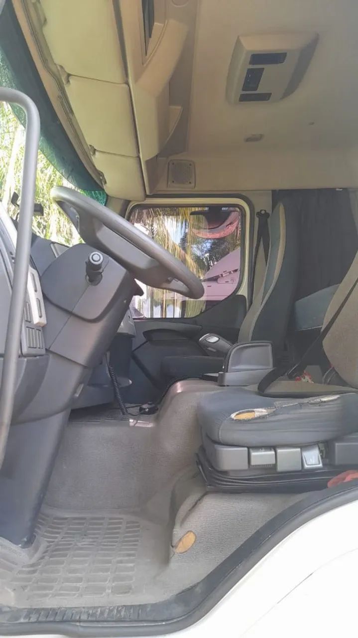 Volvo VM 330 - Foto 4